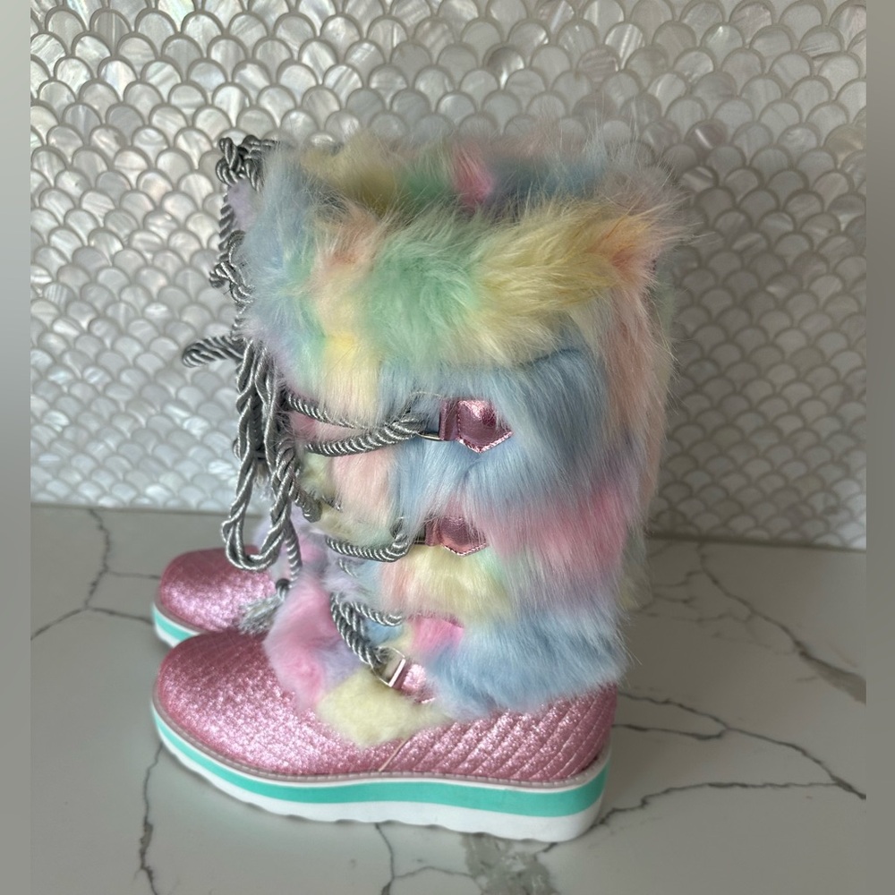 Irregular Choice super Cute Faux Fur Boots. Only worn once size 10.